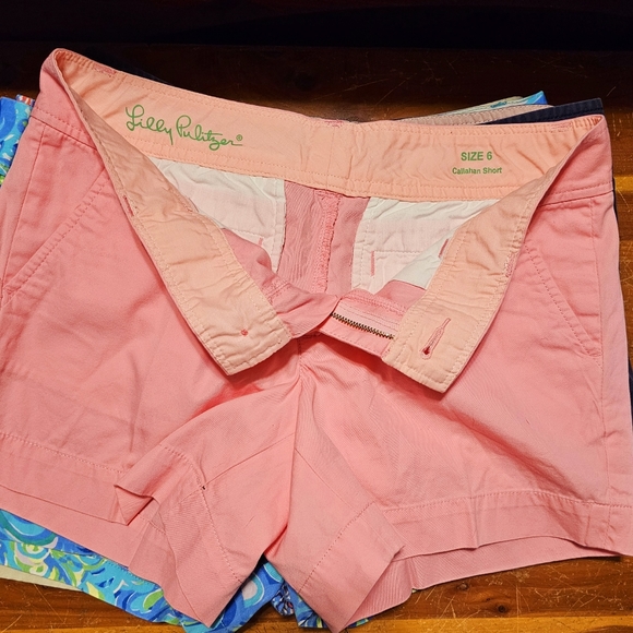 Lilly Pulitzer Callahan shorts - Picture 2 of 8
